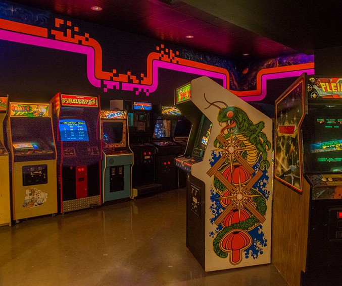 videogamemuseum-arcaderoom-677x567